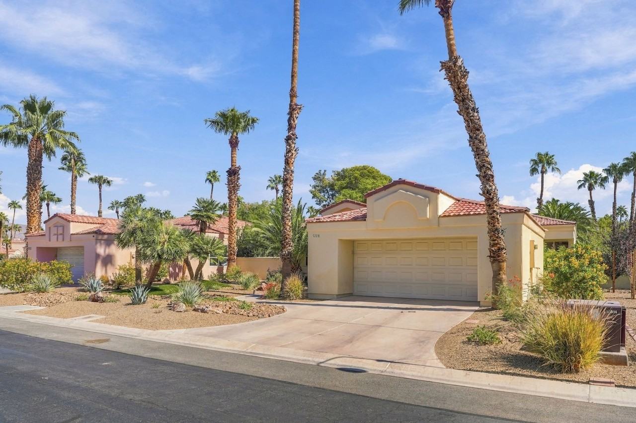 5208 Coral Glow Ct - Photo 2 of 50