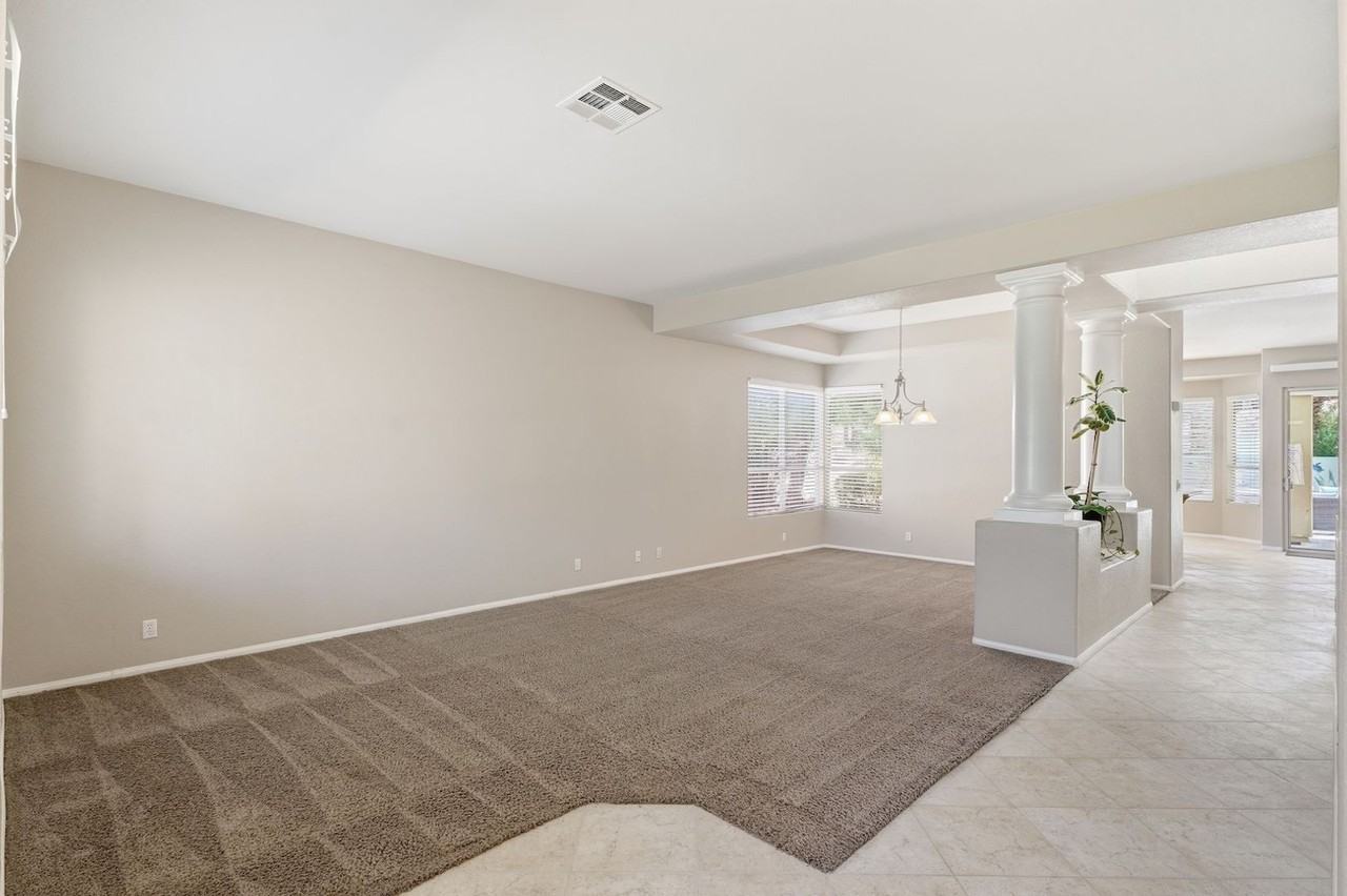 5208 Coral Glow Ct - Photo 7 of 50