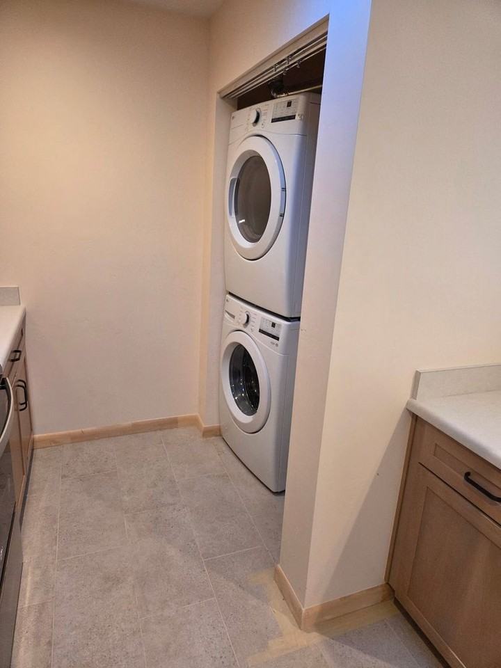 3360 N Steves Blvd - Photo 4 of 9