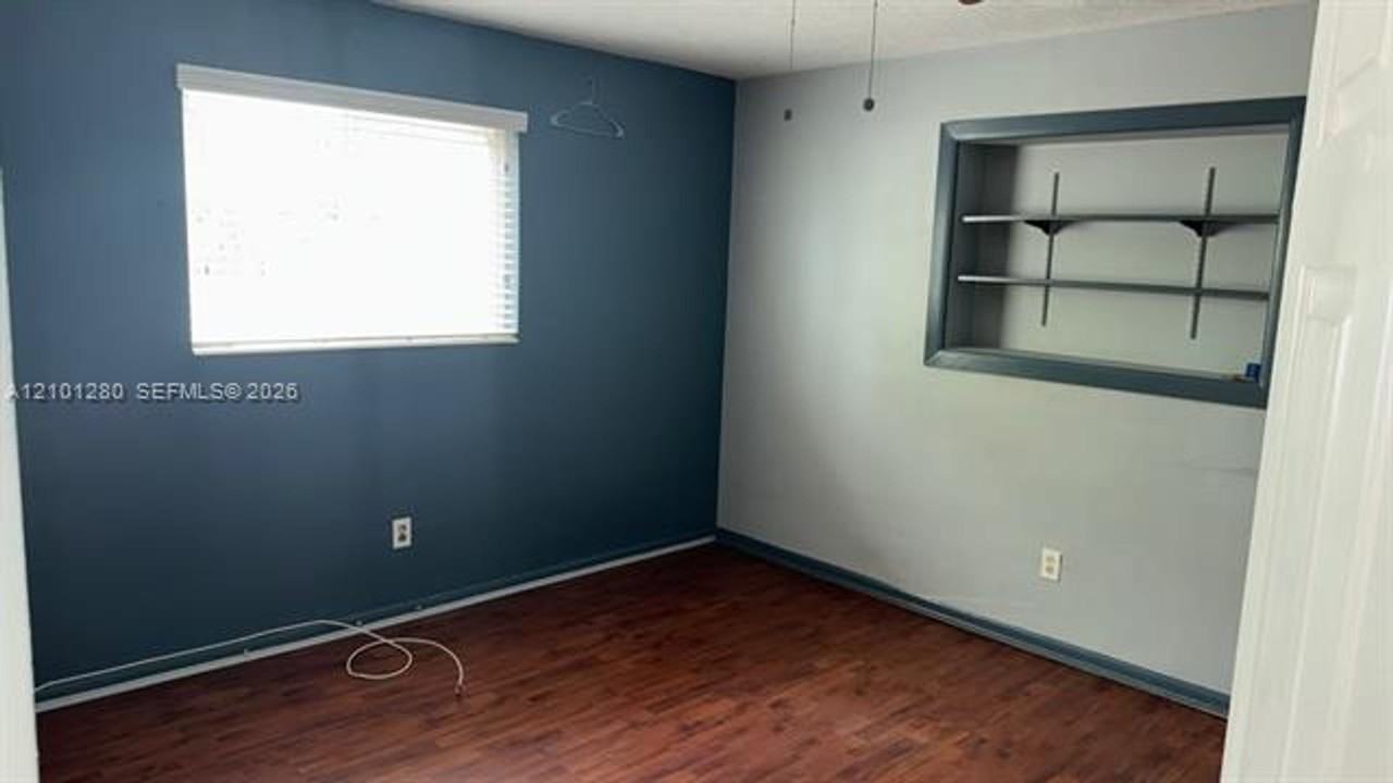 6852 Sw 10th Ct #6852 - Photo 6 of 7