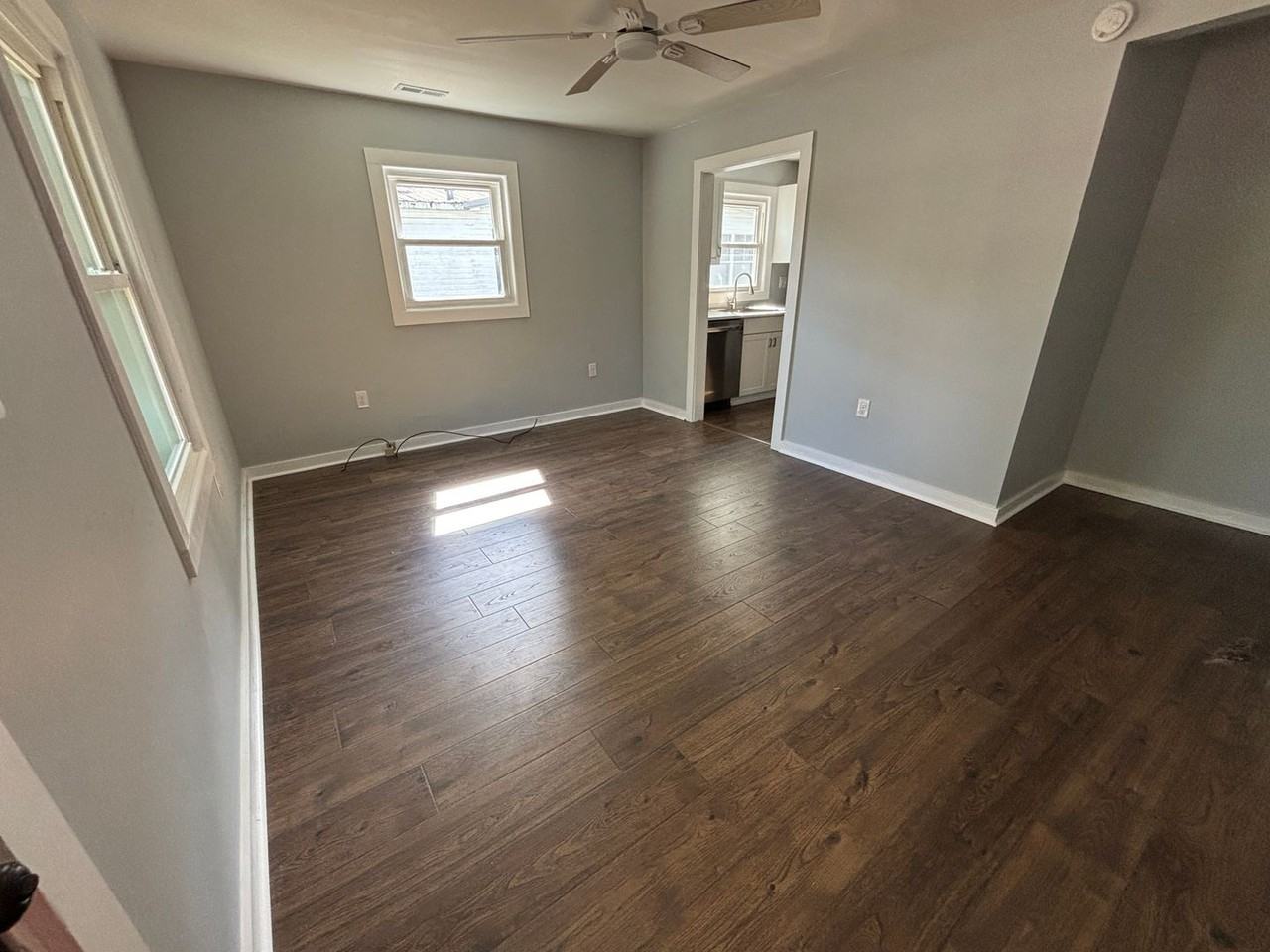 808 S Franklin St - Photo 2 of 12