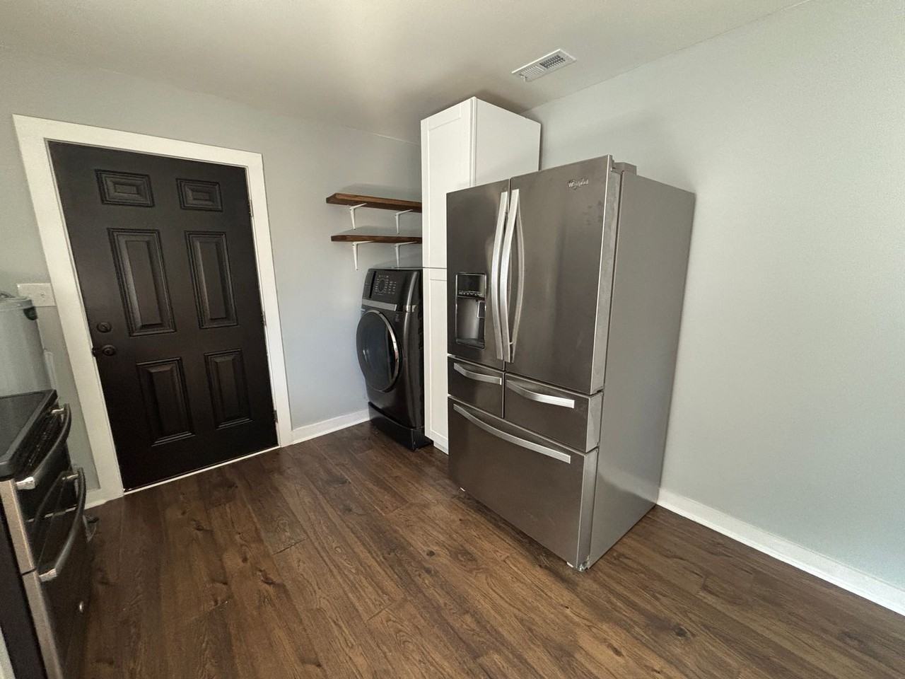 808 S Franklin St - Photo 4 of 12