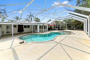 featured image of 999 Nw 3rd Ave