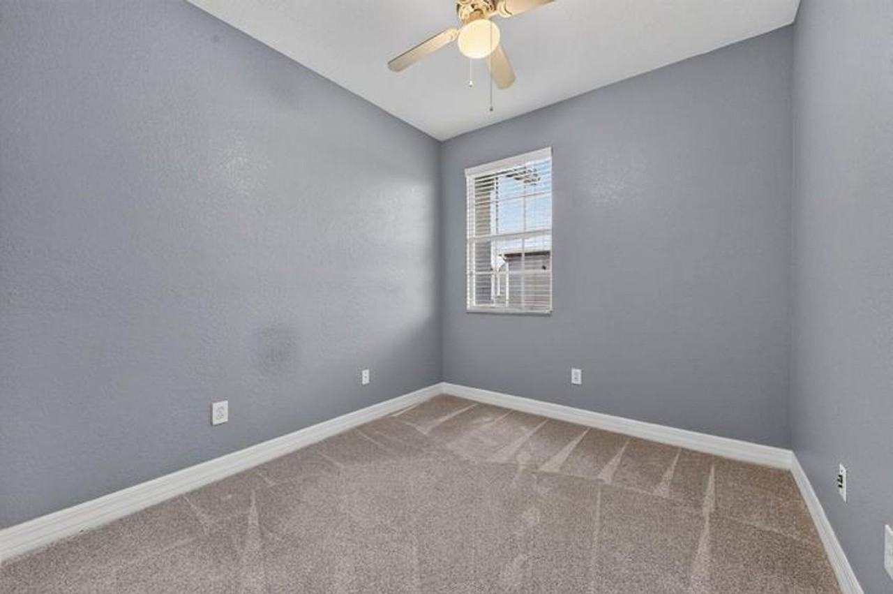 290 Ne 5th Ave - Photo 7 of 13