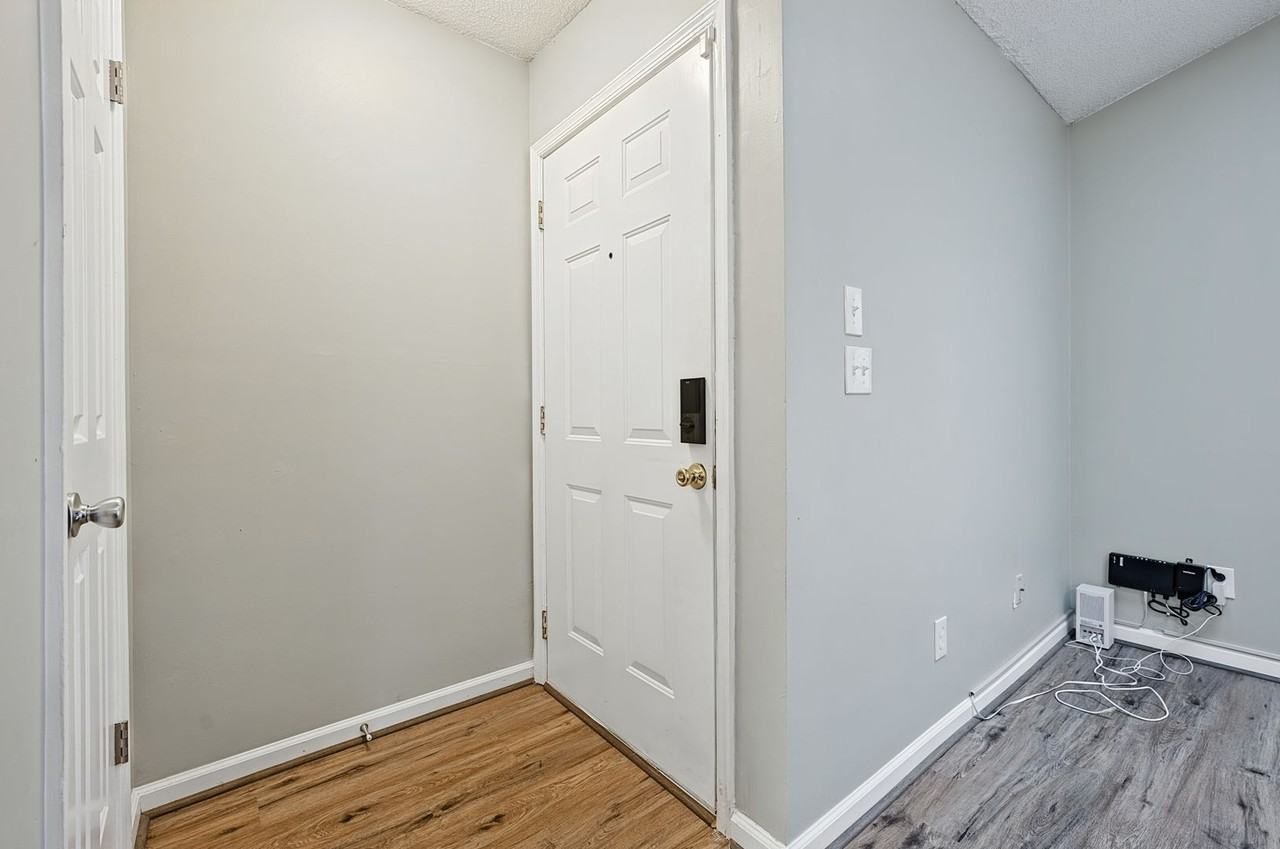 5235 Breezewood Arch - Photo 4 of 26
