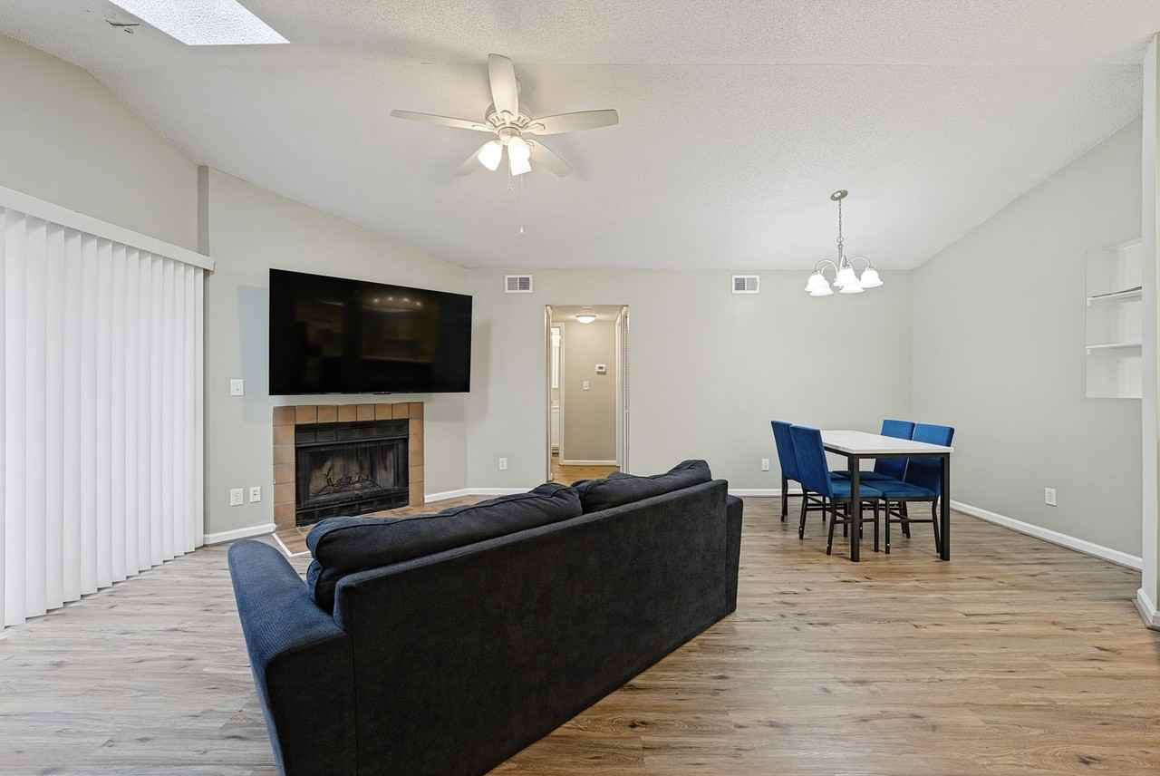 5235 Breezewood Arch - Photo 5 of 26