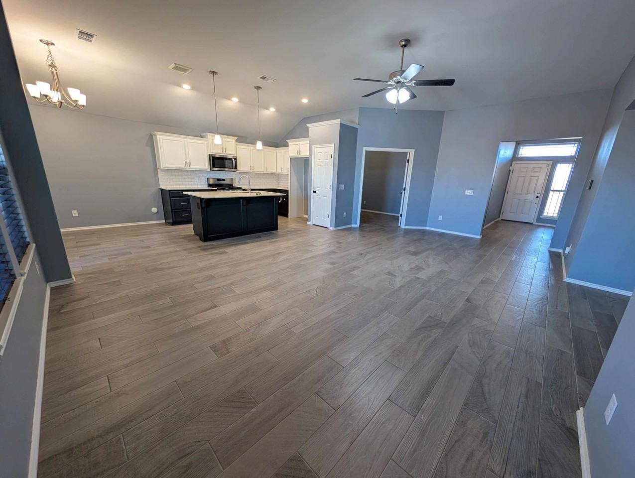 6801 Nw 155th St - Photo 4 of 23