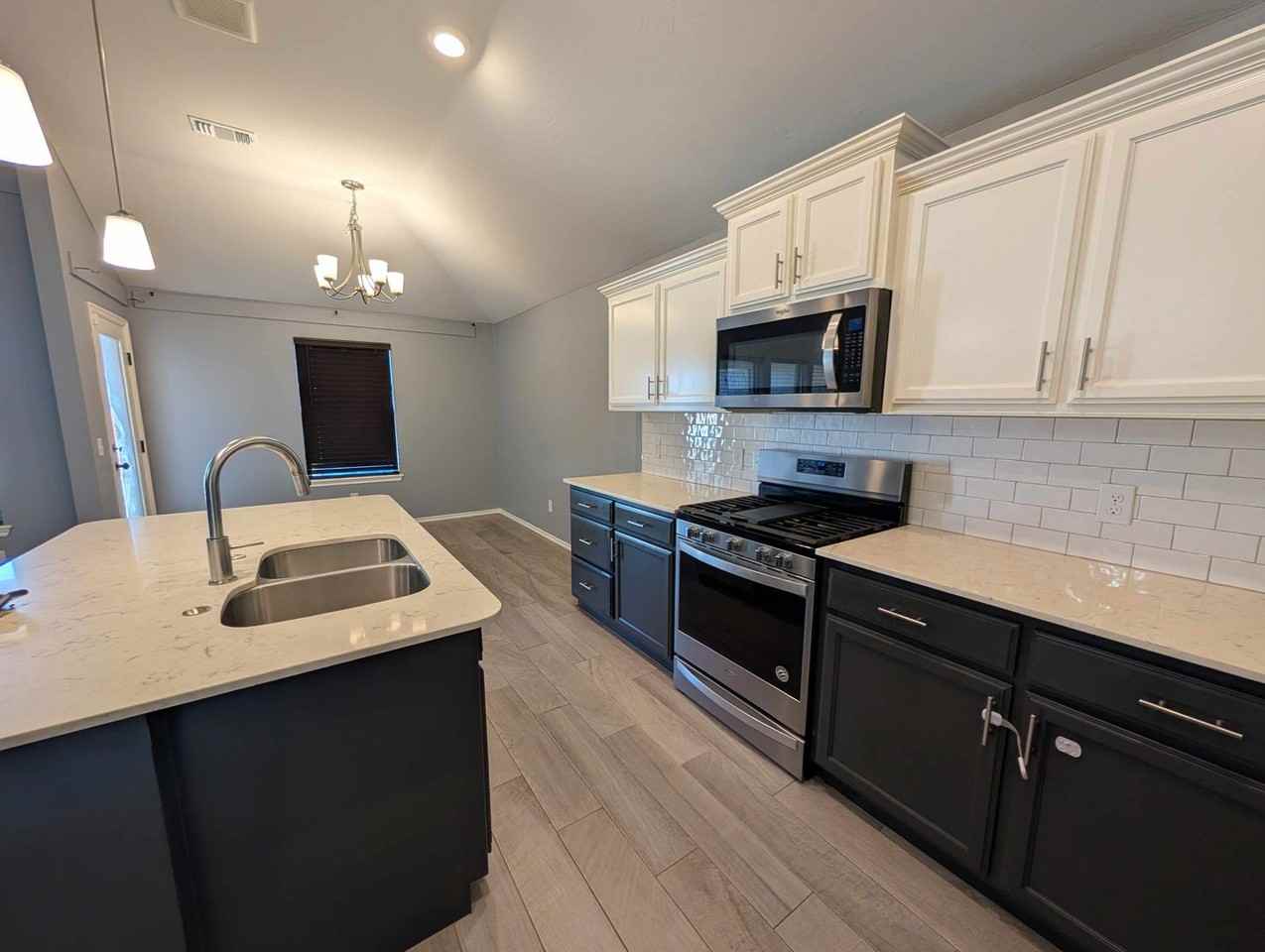 6801 Nw 155th St - Photo 7 of 23