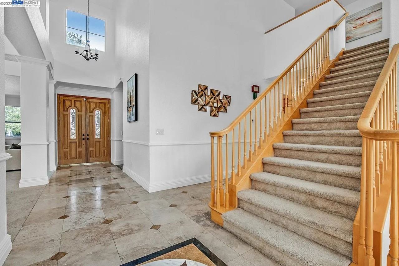 5065 Carbondale Way - Photo 3 of 27