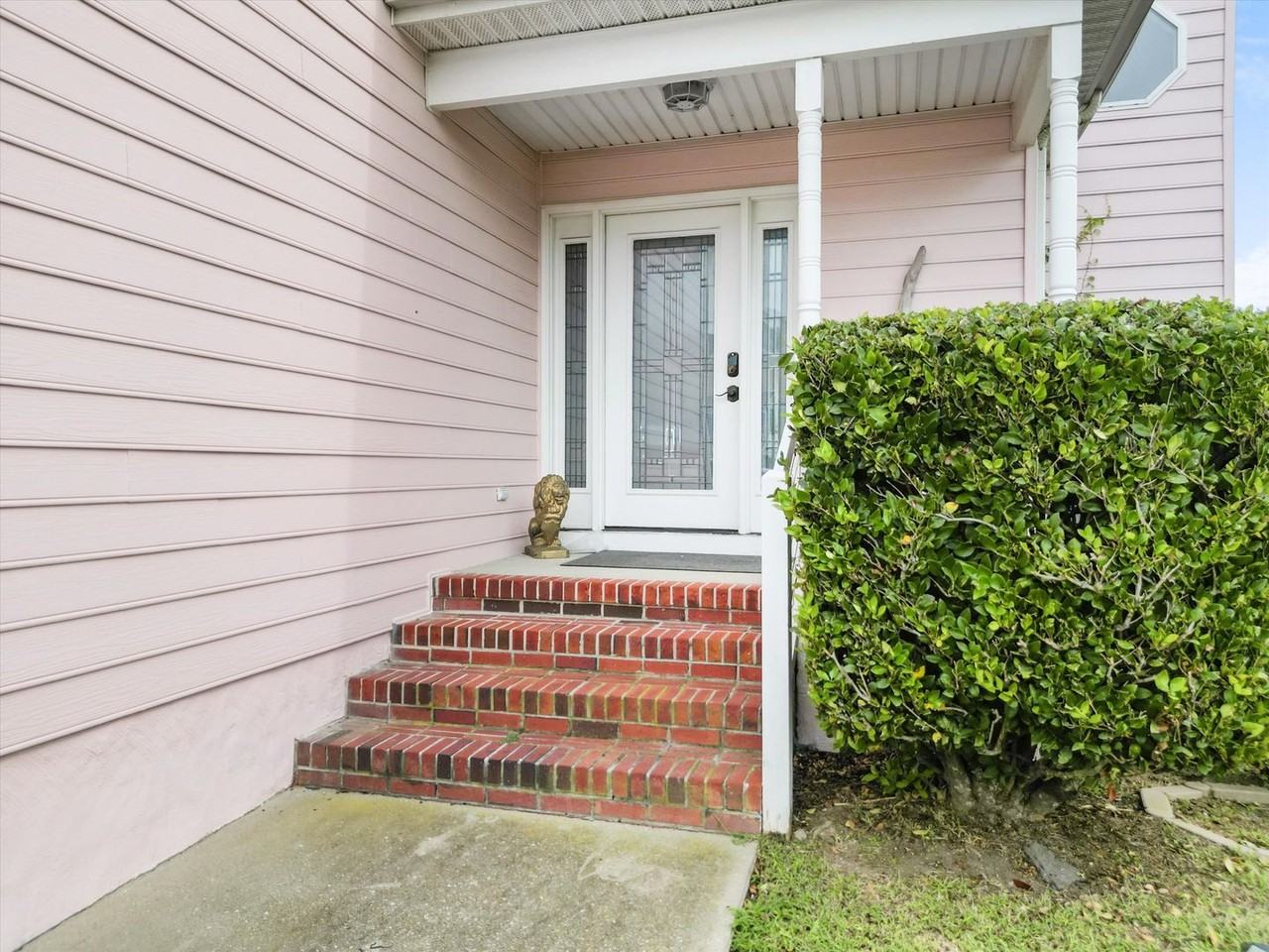 121 Grand View Dr - Photo 5 of 44