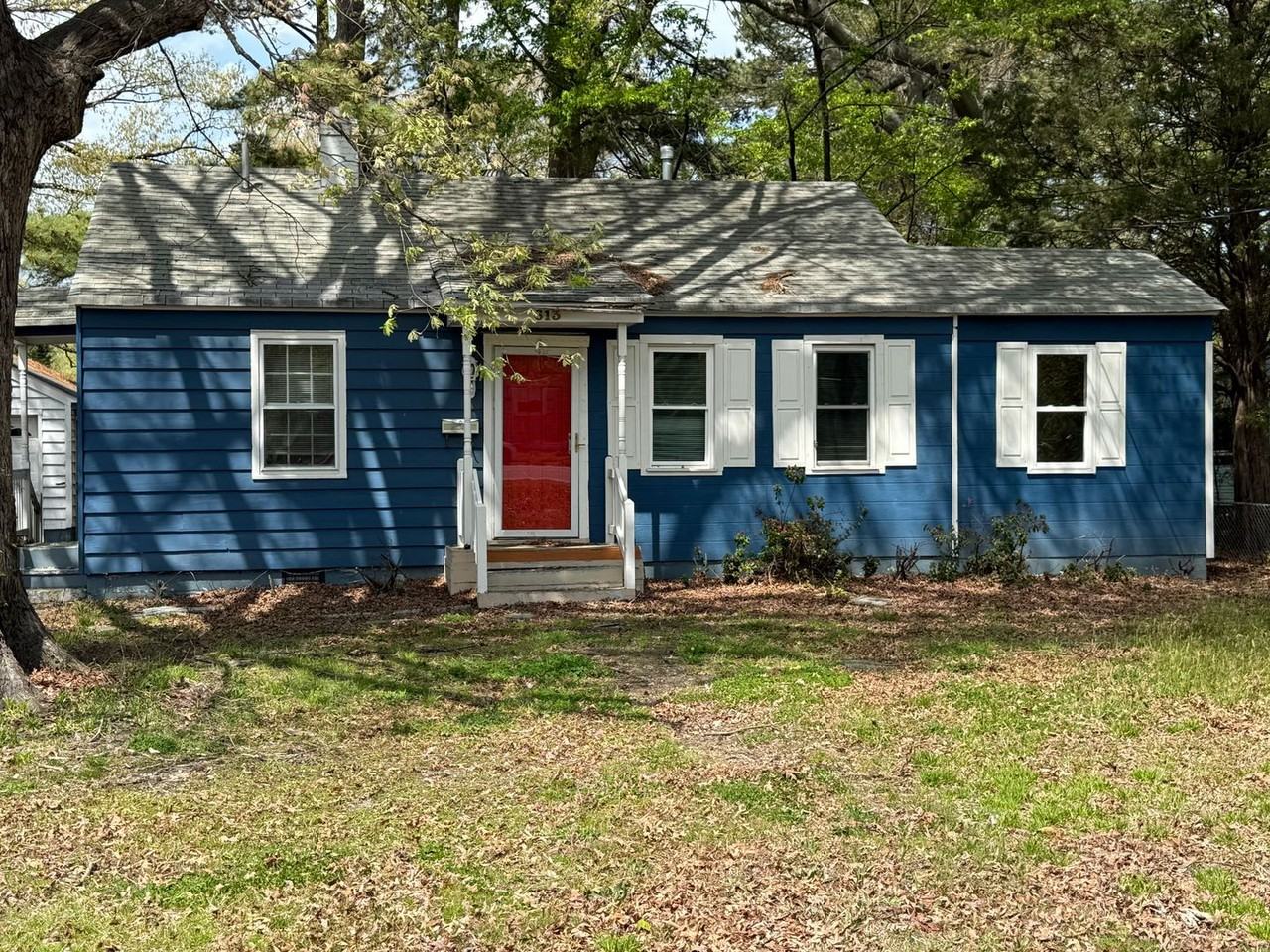 613 Briarfield Rd - Photo 3 of 3