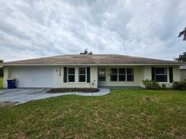 featured image of 1426 Queen Palm Dr