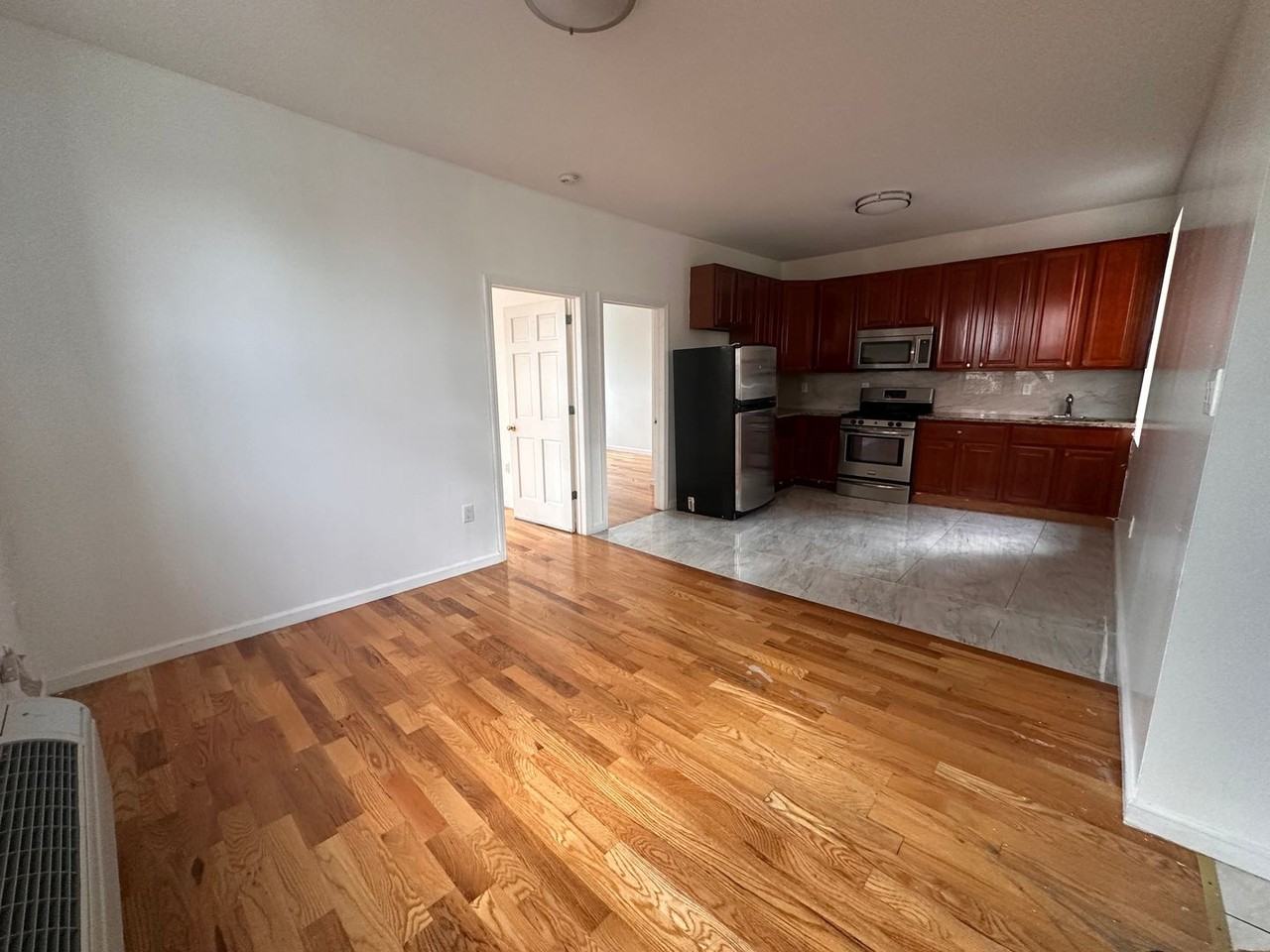 1755 Hobart Ave - Photo 2 of 6