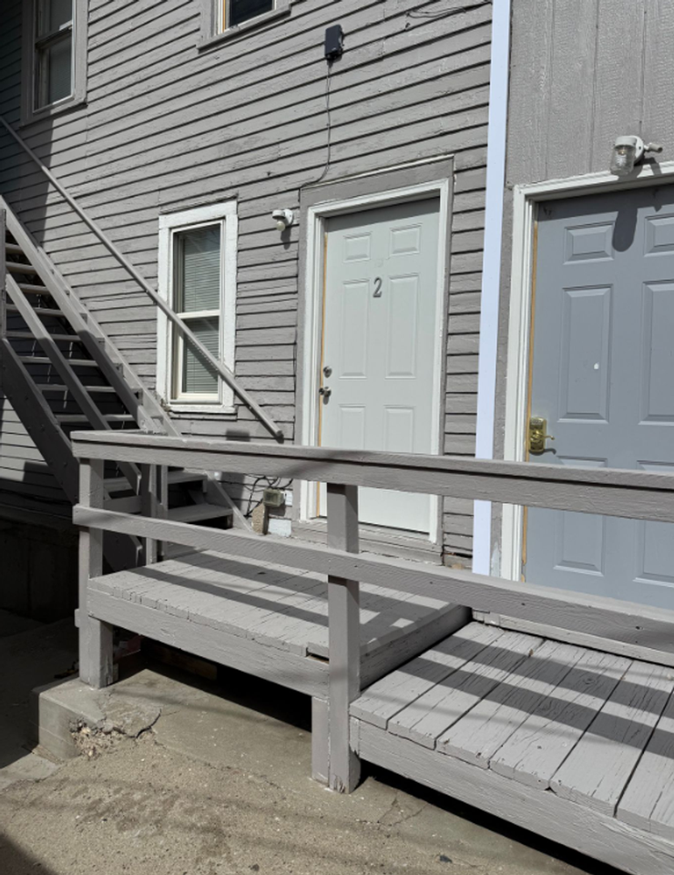 1232 S Poplar St #2 - Photo 2 of 11