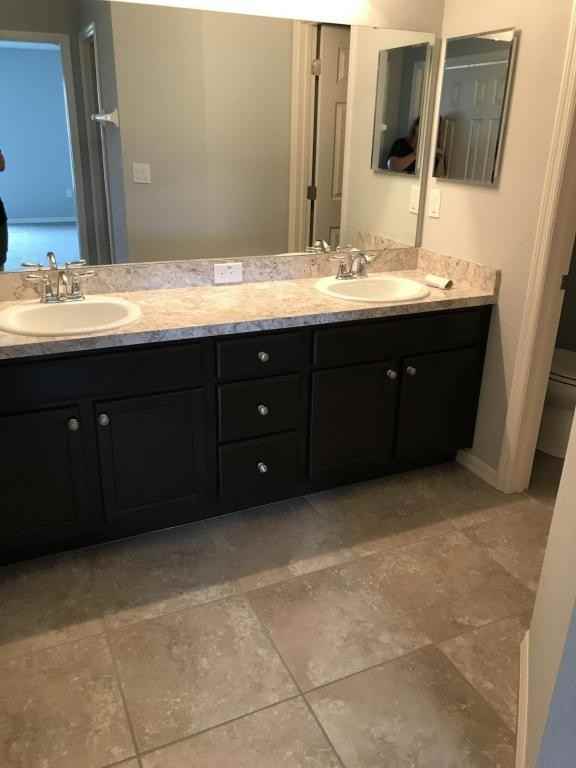 344 St Georges Cir - Photo 7 of 11
