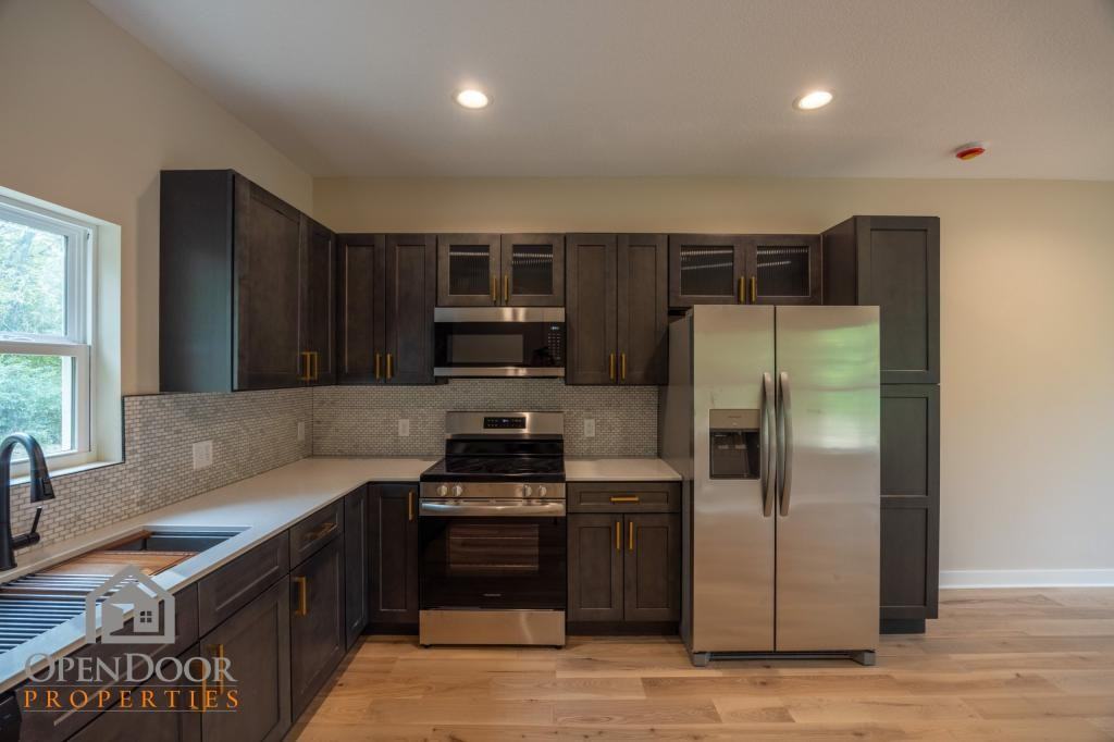 3109 S 34th St - Photo 2 of 17
