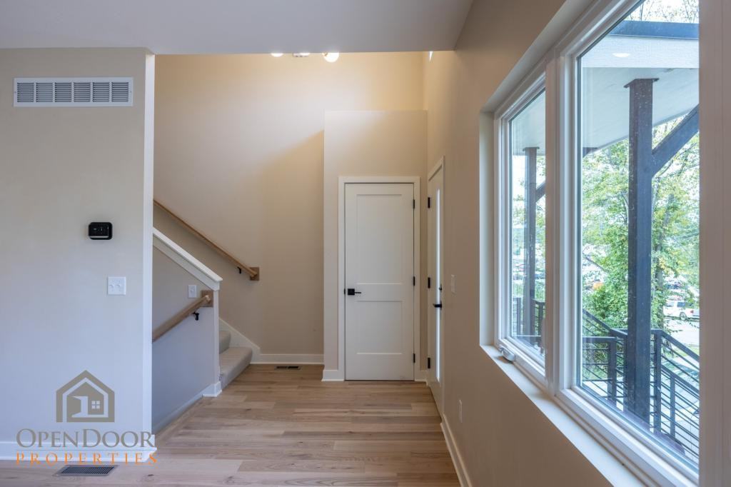 3109 S 34th St - Photo 5 of 17