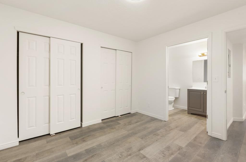 1412 10th St - Photo 5 of 10