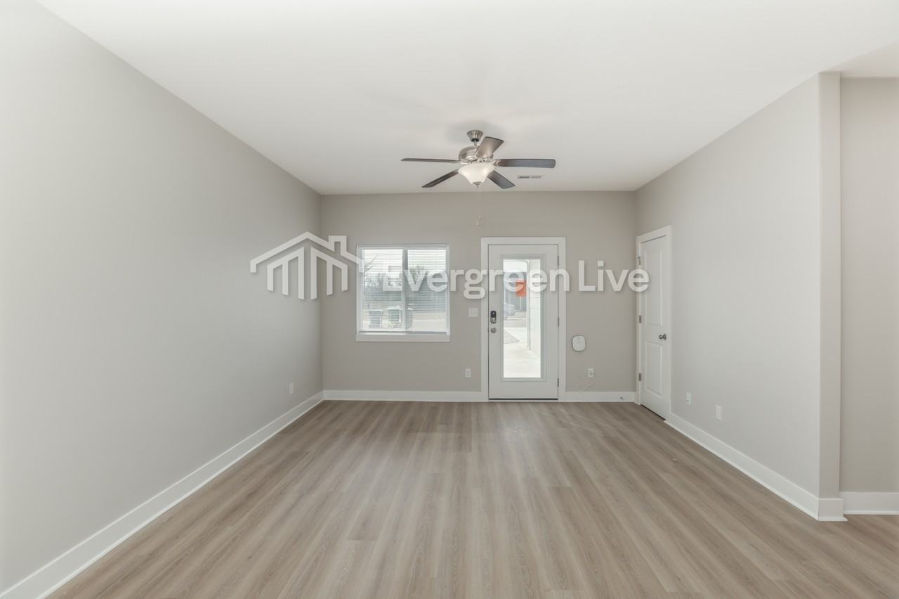 219 E Northern Ct - Photo 5 of 19