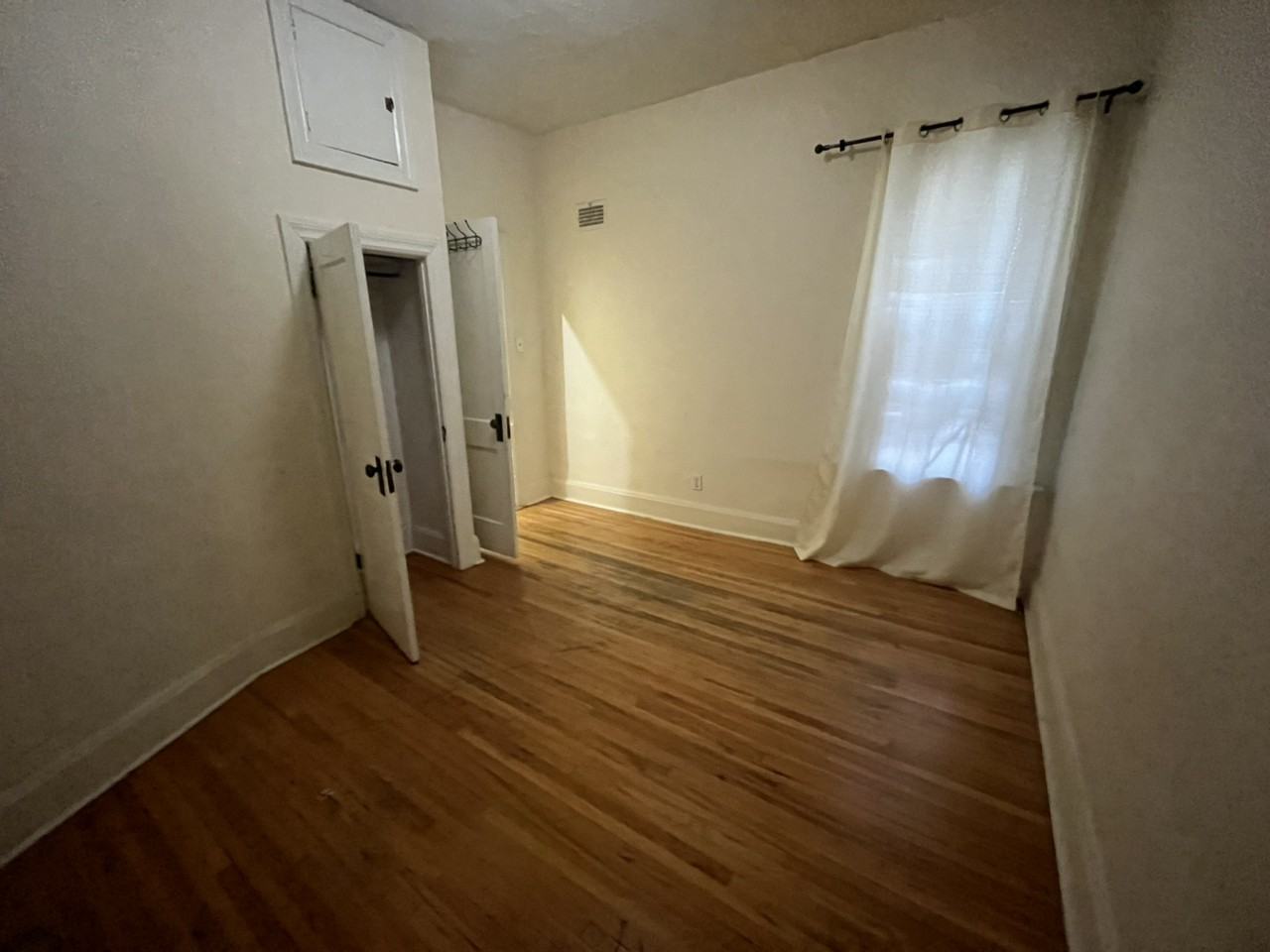 367 Kennedy St - Photo 2 of 5