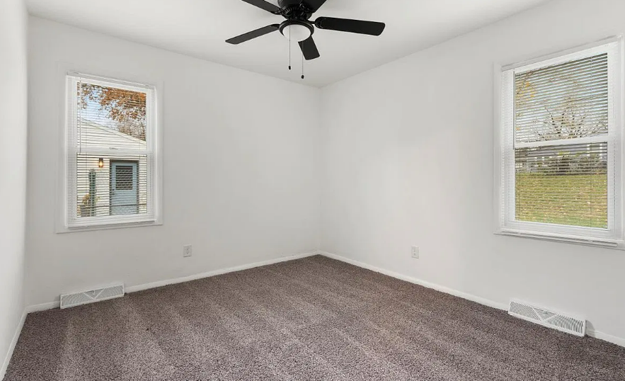 11312 Ditman Ave - Photo 7 of 8
