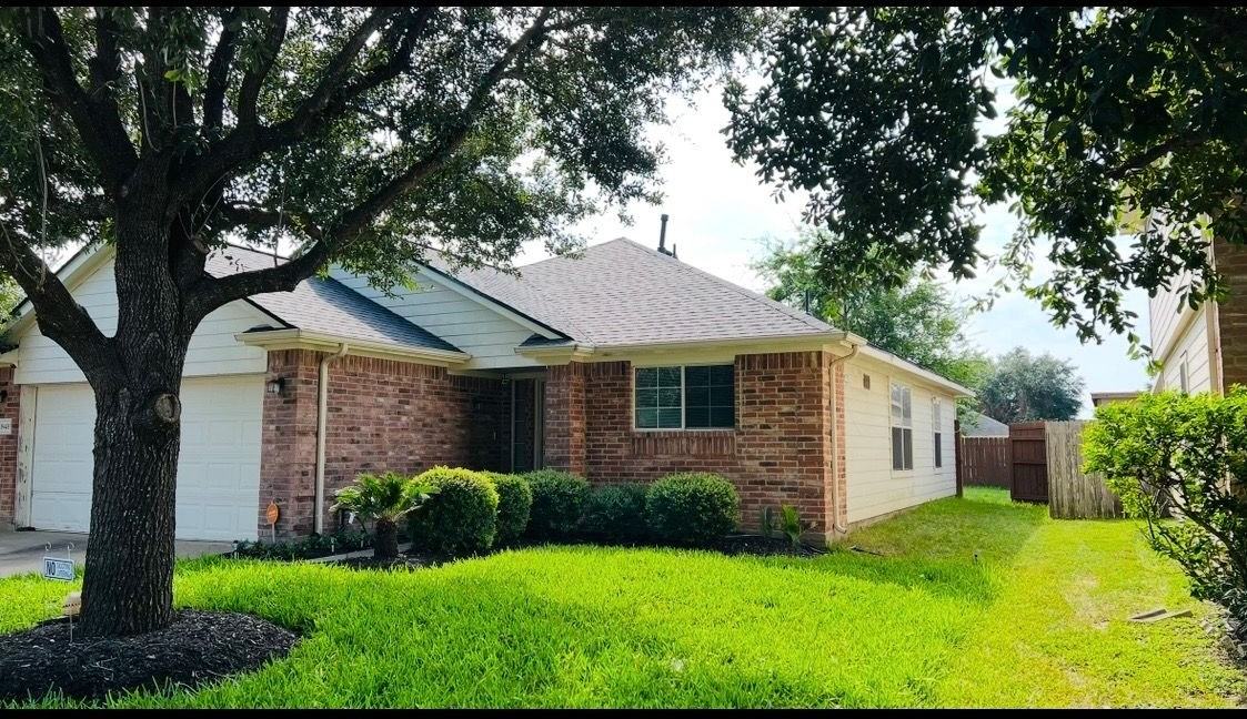 19435 Billineys Park Dr - Photo 2 of 11
