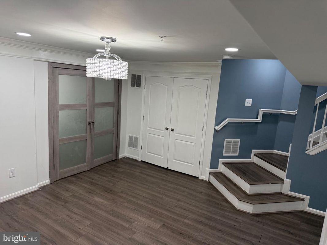 714 Parev Way - Photo 3 of 18