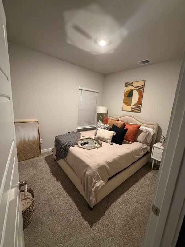 12583 Fleet River Rd - Photo 5 of 11