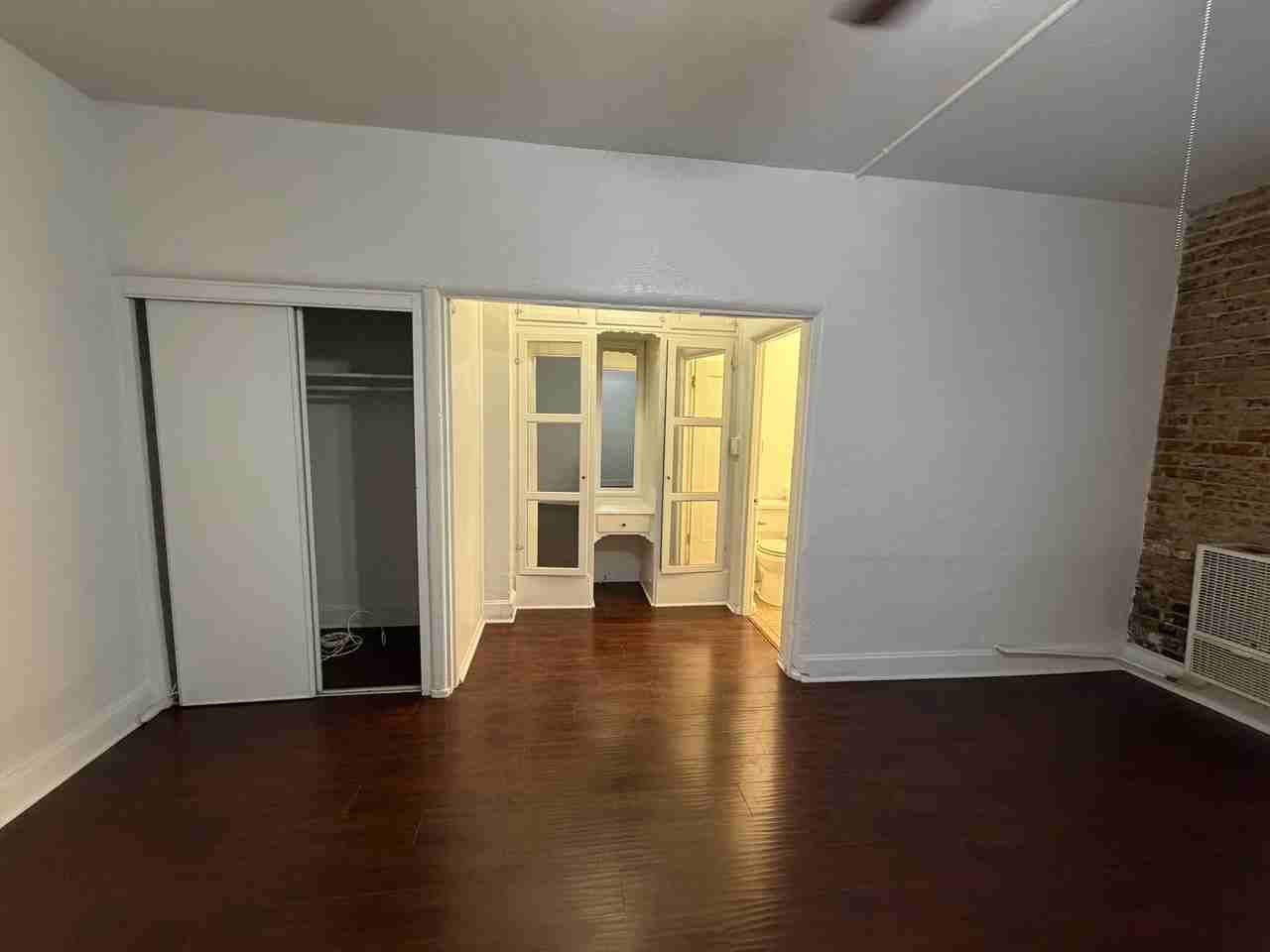 1848 North Gramercy Place #103 - Photo 5 of 12