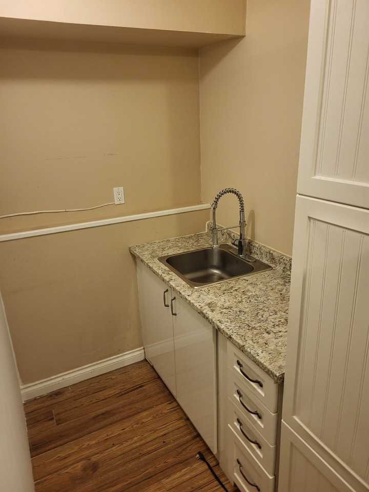 1107 Springer Avenue - Photo 3 of 7