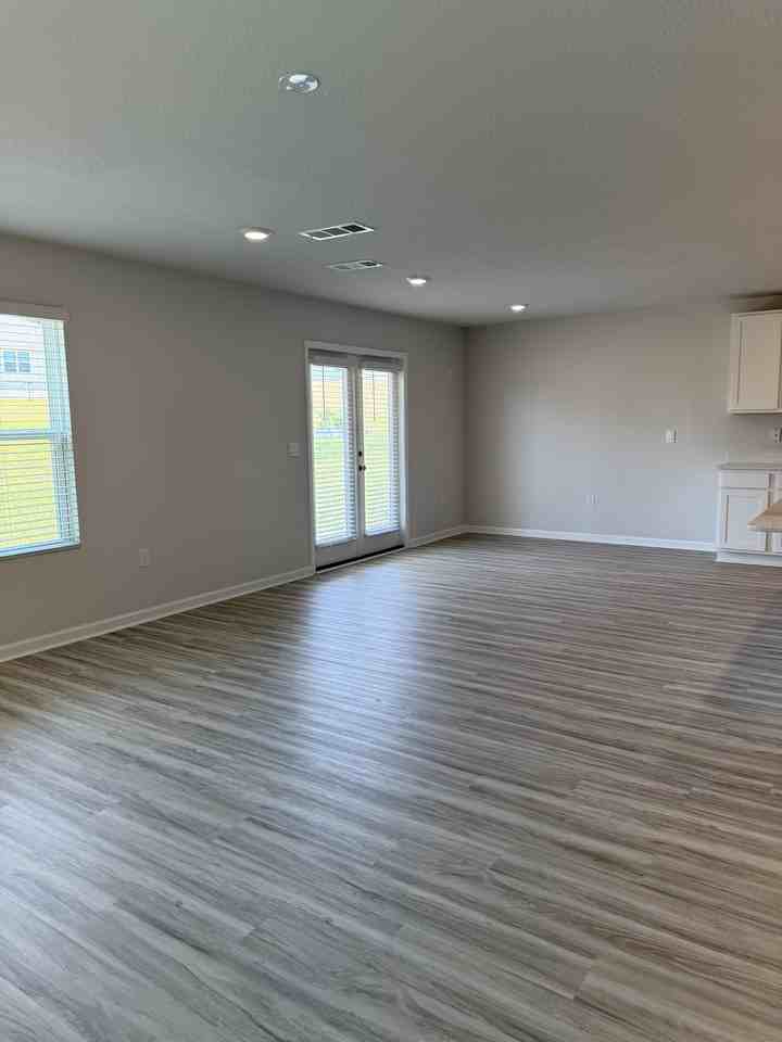 2800 Tallgrass Ct - Photo 4 of 15