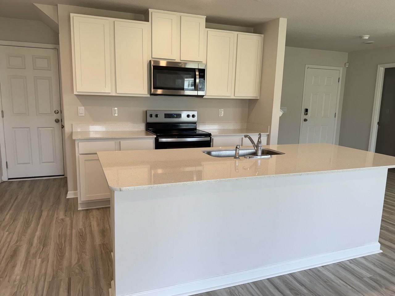 2800 Tallgrass Ct - Photo 6 of 15