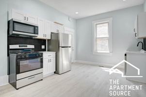 featured image of 914 N California Ave #CH1