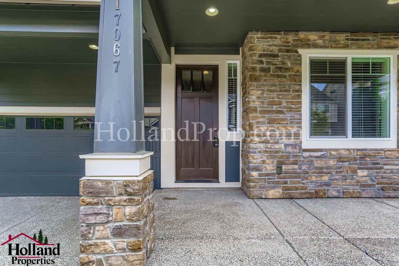 17067 Nw Catalpa St - Photo 4 of 32