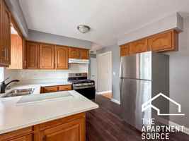 featured image of 3835 N Narragansett Ave #3E