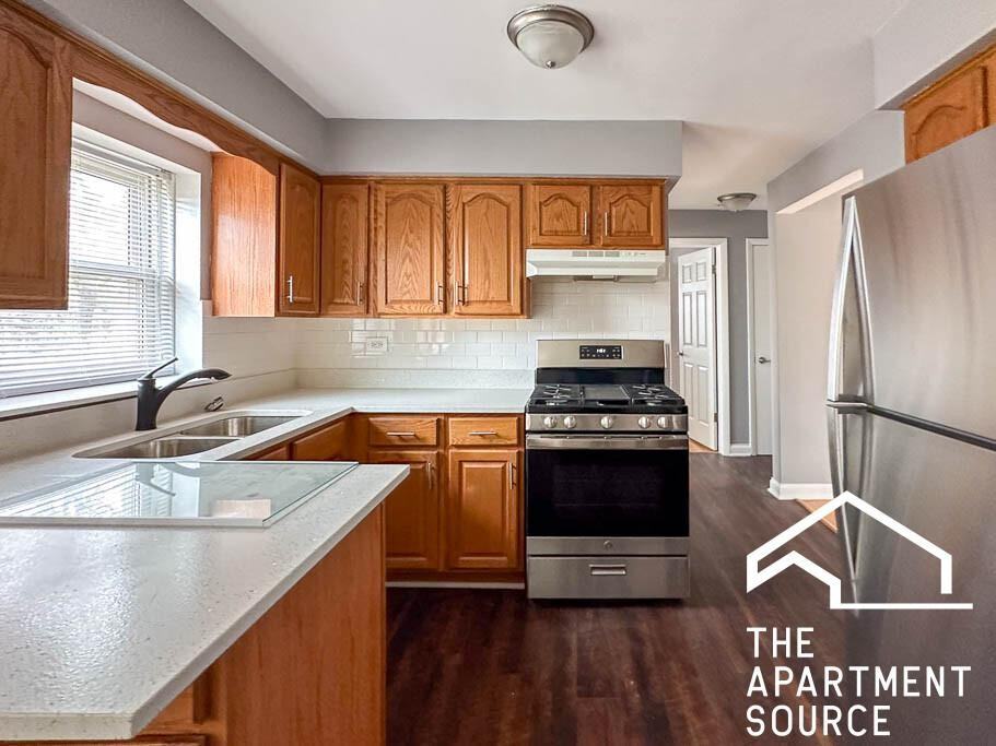 3835 N Narragansett Ave #3E - Photo 2 of 16