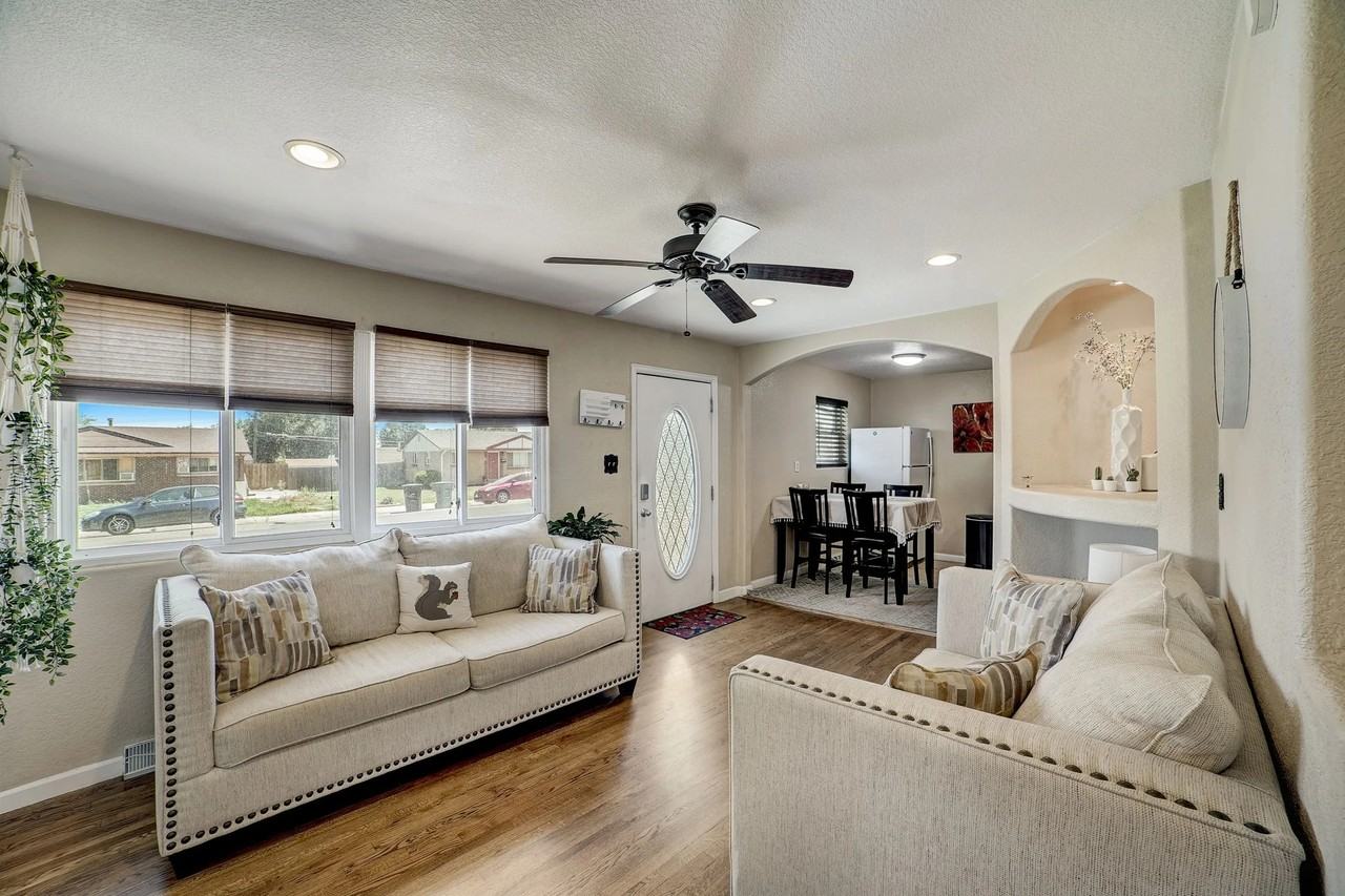 9147 Beechwood Dr #2 - Photo 5 of 23