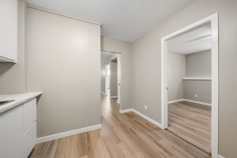 218 Hilda St - Photo 6 of 10