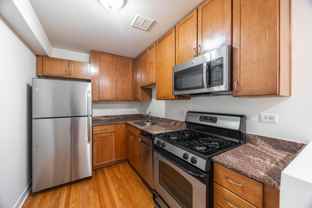 625 W Wrightwood Ave #506 - Photo 1 of 1