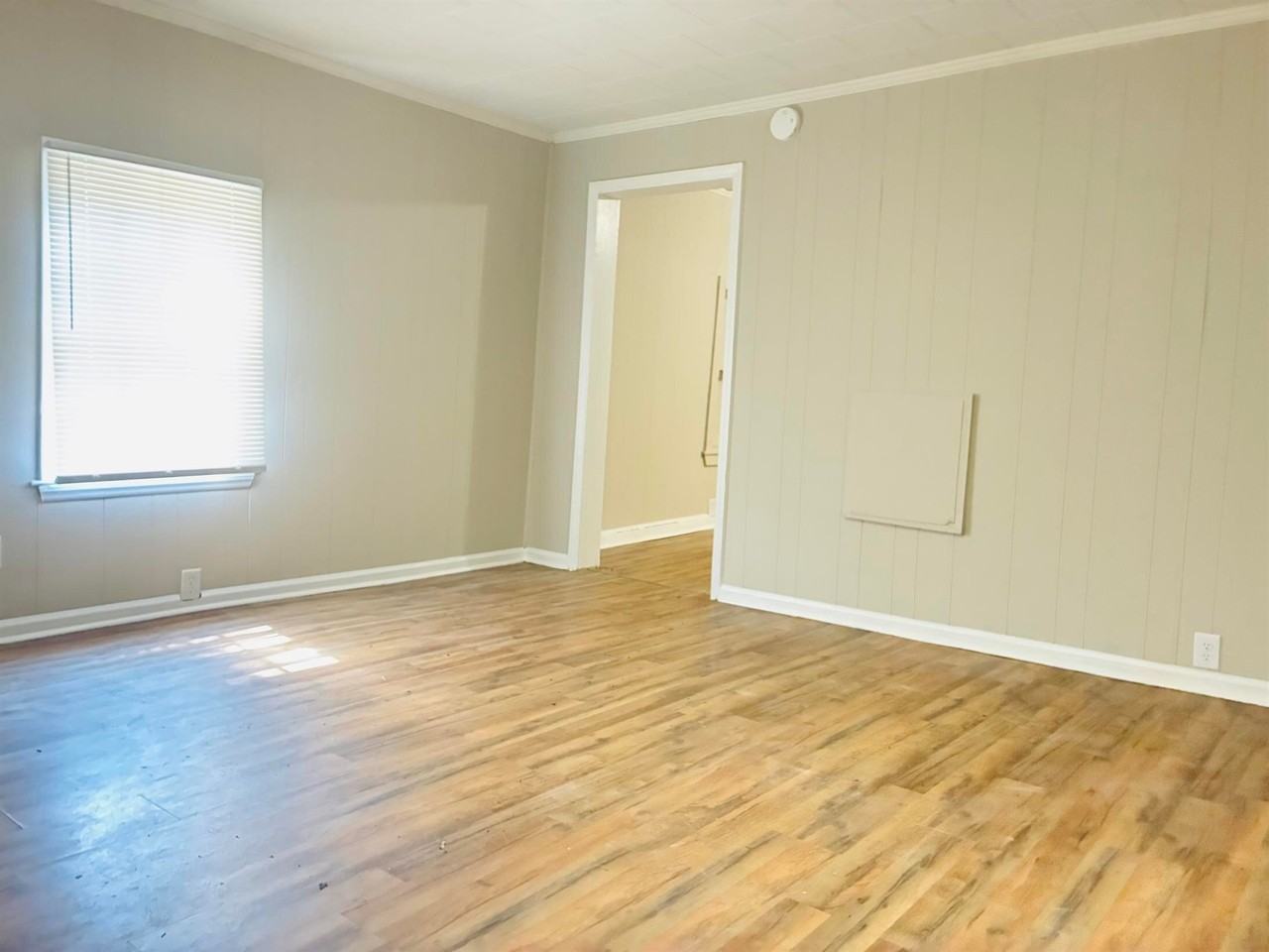 511 Wardell St - Photo 5 of 10