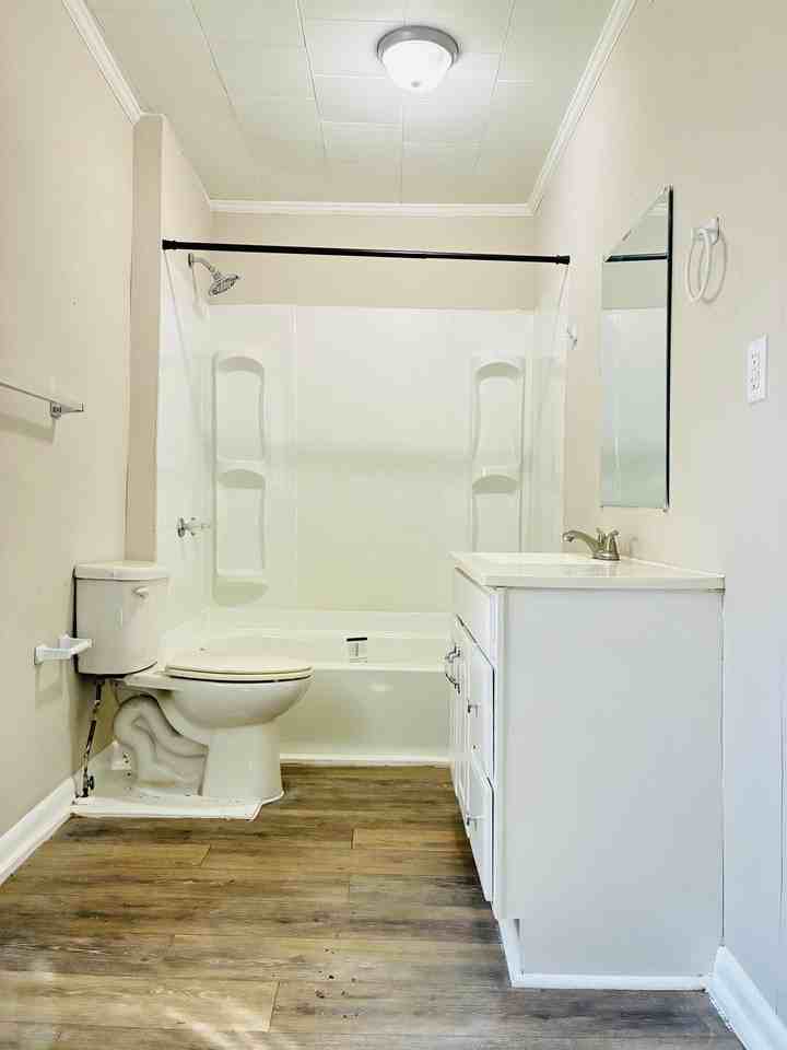 511 Wardell St - Photo 7 of 10