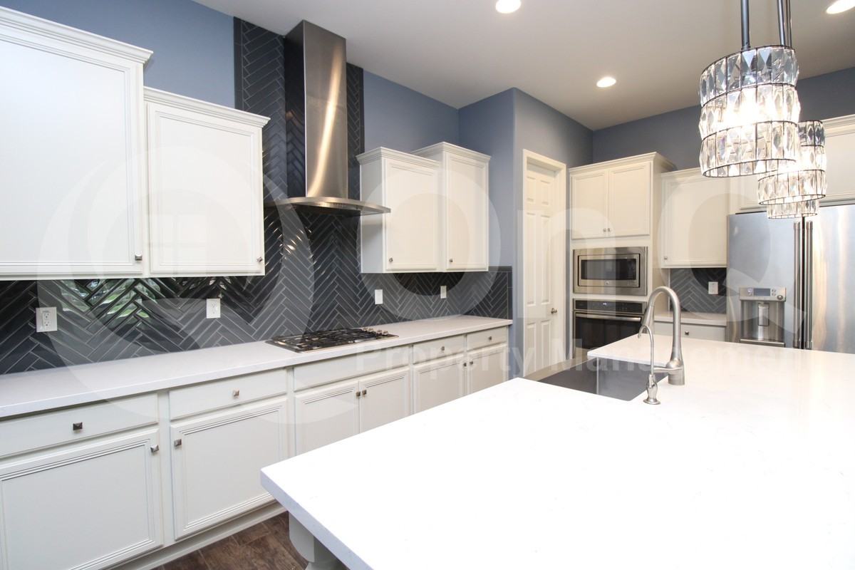 4618 E Walter Way - Photo 3 of 18