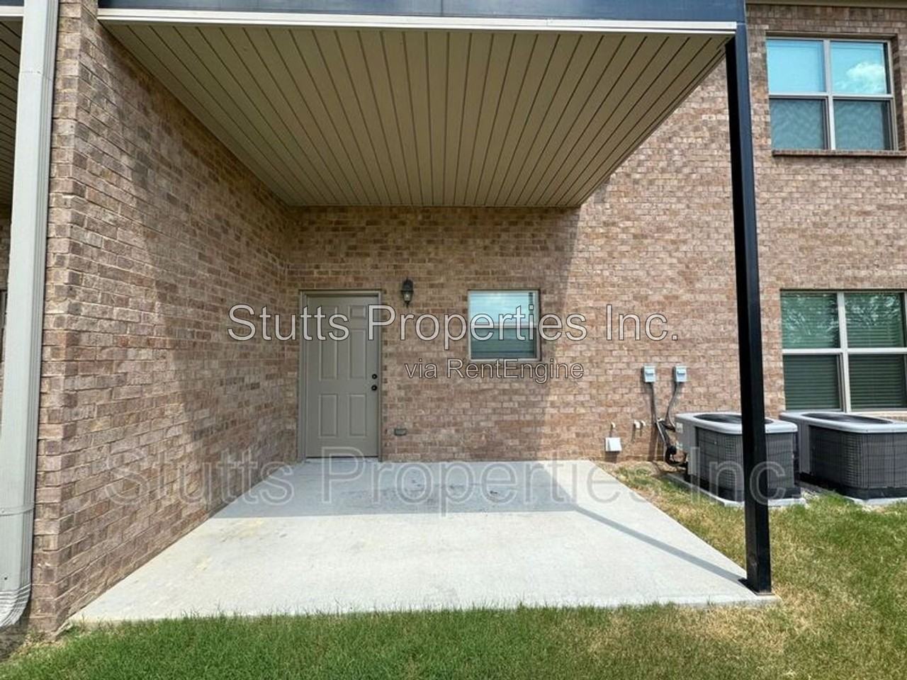 145 Bruin Pl #205 - Photo 3 of 9
