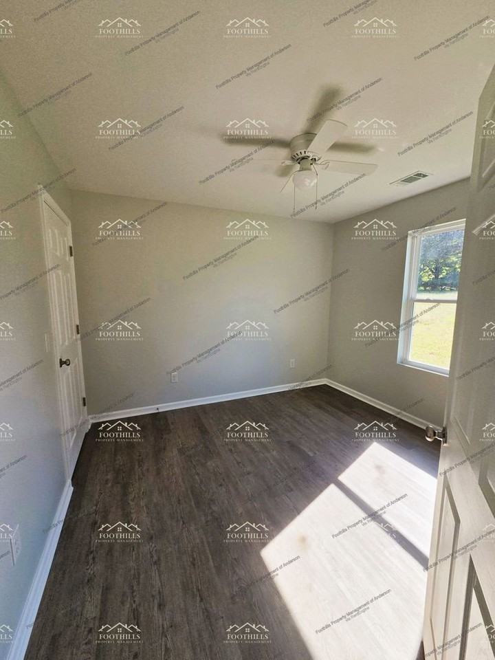 103 Rhoe Cir #A - Photo 6 of 19