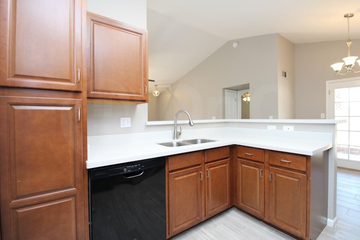 3202 N Ash Cir - Photo 5 of 22