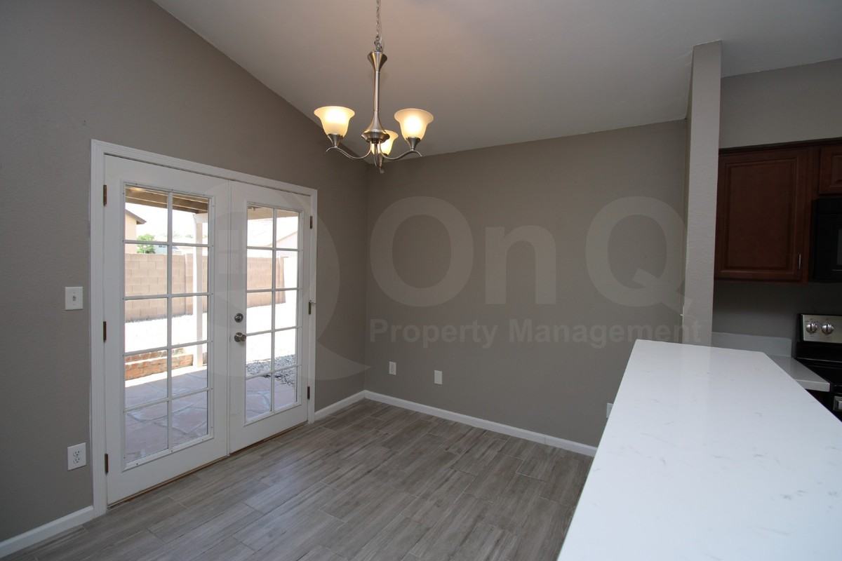 3202 N Ash Cir - Photo 7 of 22