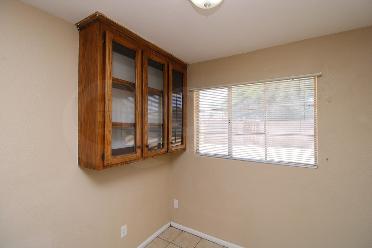 6241 S 16th St - Photo 3 of 11