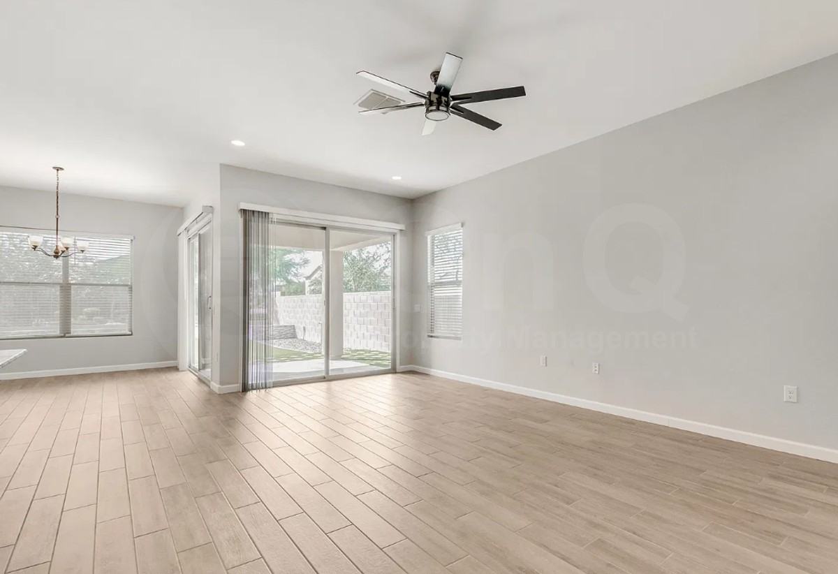 18222 N 66th Pl - Photo 4 of 29