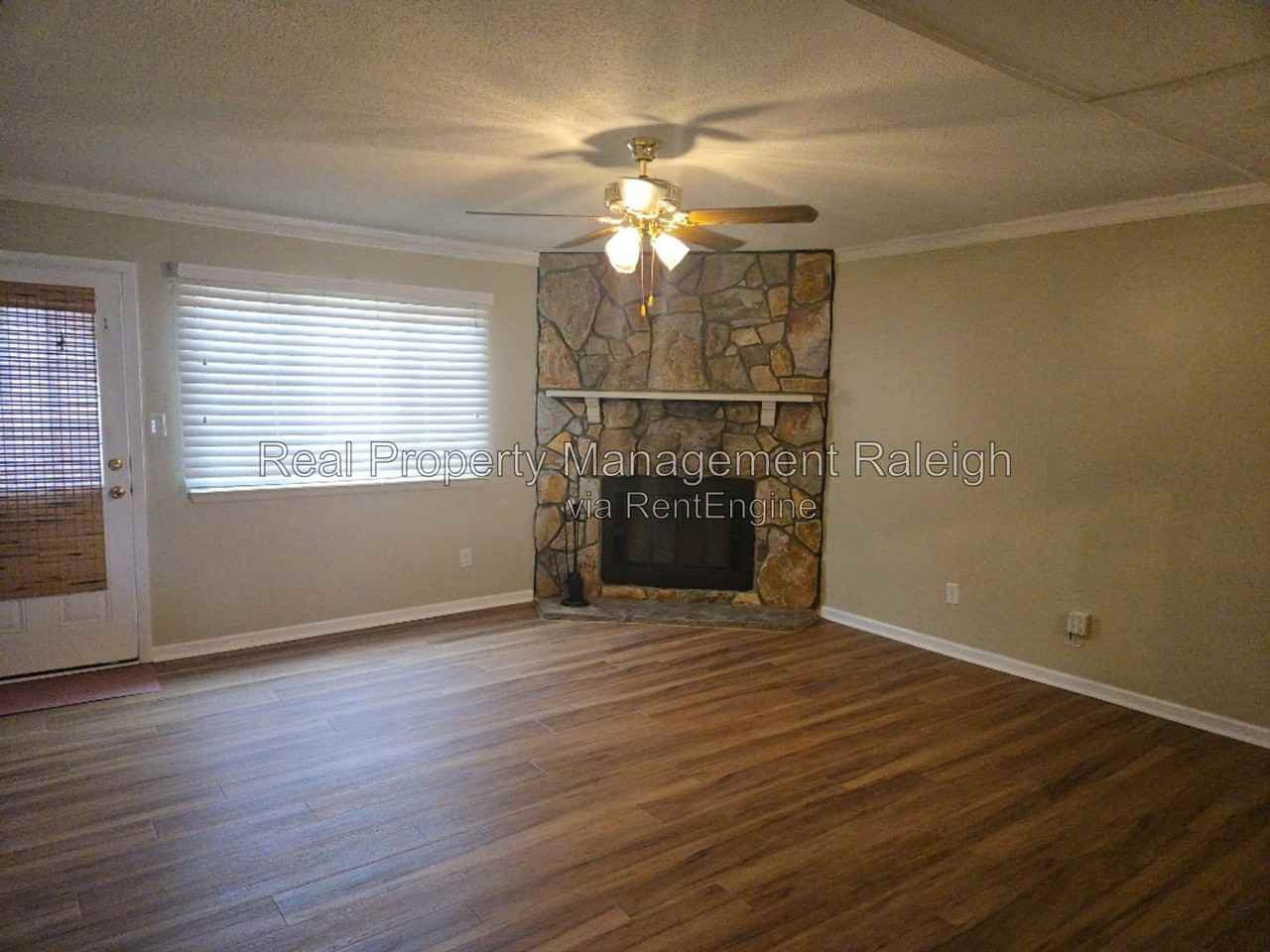 7733 Ohmann Ct - Photo 4 of 20