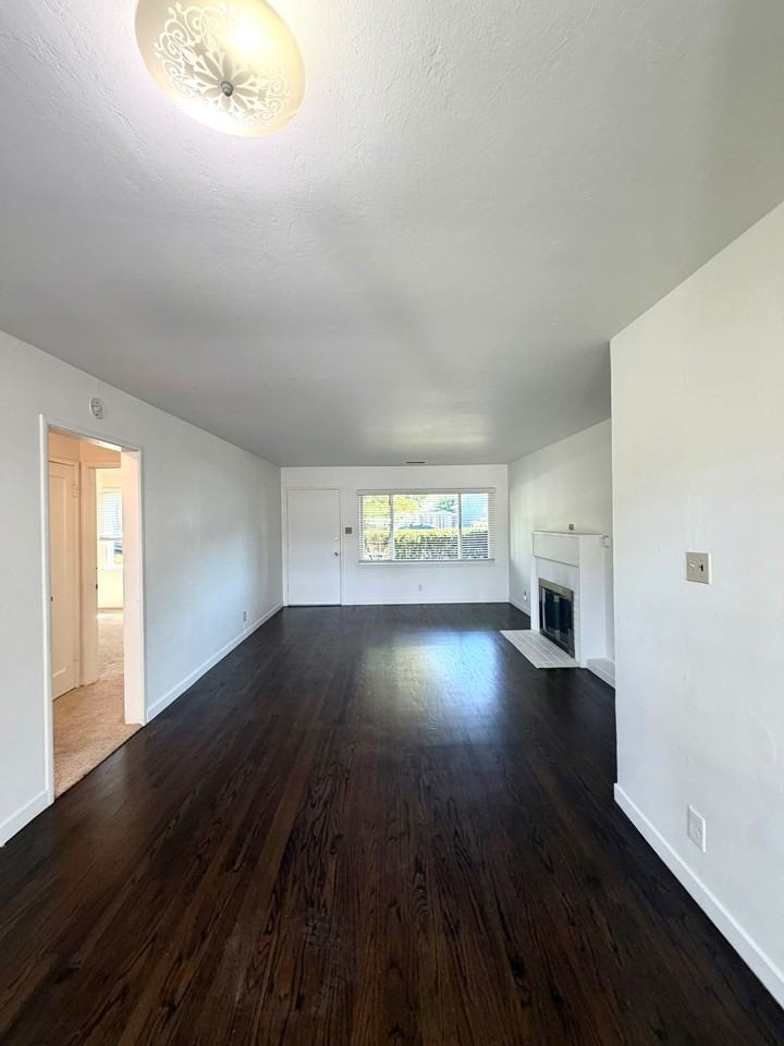 204 El Prado Ave #1 - Photo 3 of 14